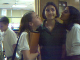 Barbie Melinda and Jessica  SMOOCH!!